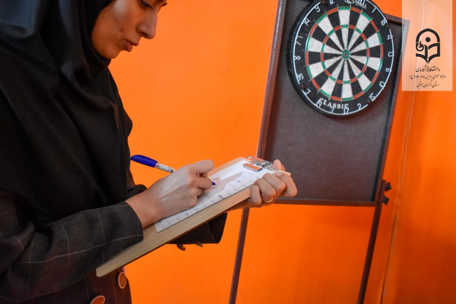 افتخار در میدان ورزش؛ تجلیل از قهرمانان ورزشی پردیس امام سجاد (ع) 3