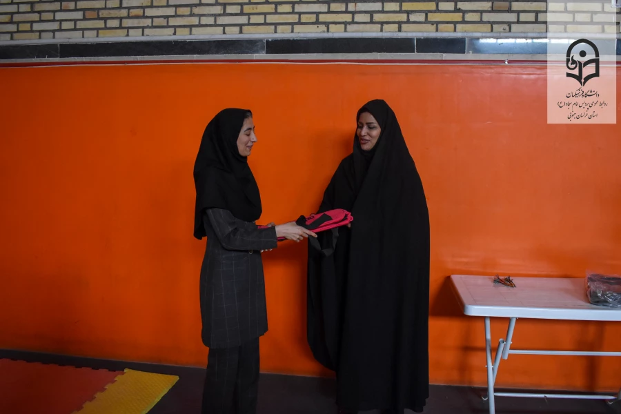 افتخار در میدان ورزش؛ تجلیل از قهرمانان ورزشی پردیس امام سجاد (ع) 5