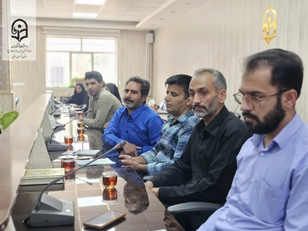 برگزاری پنجمین جلسه شورای اداری پردیس امام سجاد (ع)

 3