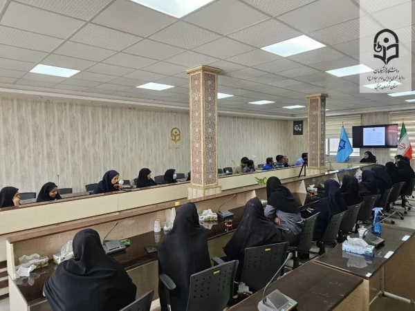 برگزاری پنجمین جلسه شورای اداری پردیس امام سجاد (ع)

 5