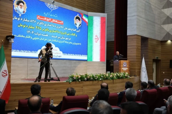 حضور سرپرست مدیریت امور پردیس های دانشگاه فرهنگیان در مراسم افتتاح همزمان طرح های هفته دولت با حضور وزیر دادگستری
 2