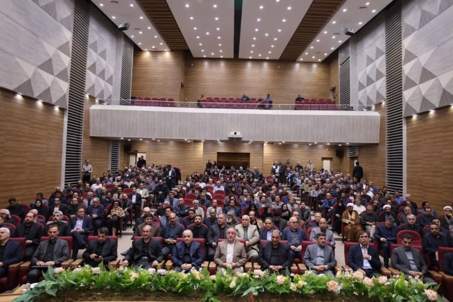 حضور سرپرست مدیریت امور پردیس های دانشگاه فرهنگیان در مراسم افتتاح همزمان طرح های هفته دولت با حضور وزیر دادگستری
 3