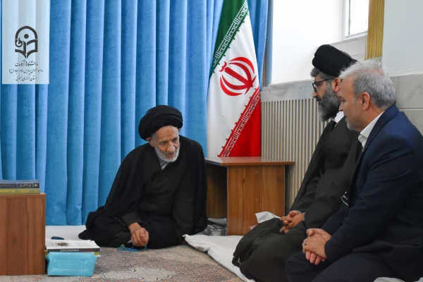 دیدار سرپرست دانشگاه فرهنگیان خراسان جنوبی و معاون پژوهش و فناوری دانشگاه فرهنگیان کشور با نماینده ولی فقیه در استان 2