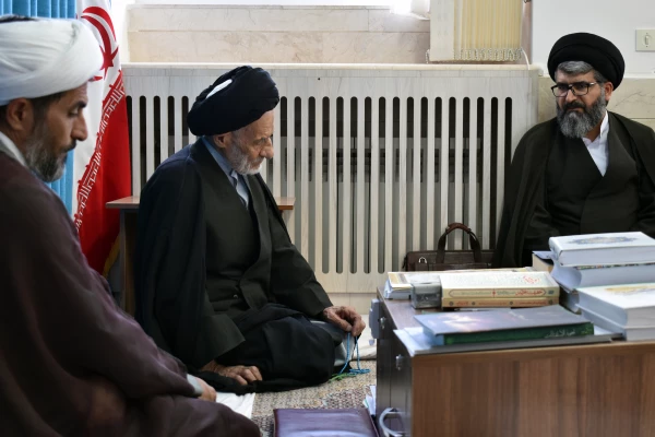 دیدار سرپرست دانشگاه فرهنگیان خراسان جنوبی و معاون پژوهش و فناوری دانشگاه فرهنگیان کشور با نماینده ولی فقیه در استان 3