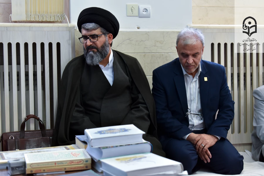 دیدار سرپرست دانشگاه فرهنگیان خراسان جنوبی و معاون پژوهش و فناوری دانشگاه فرهنگیان کشور با نماینده ولی فقیه در استان 4