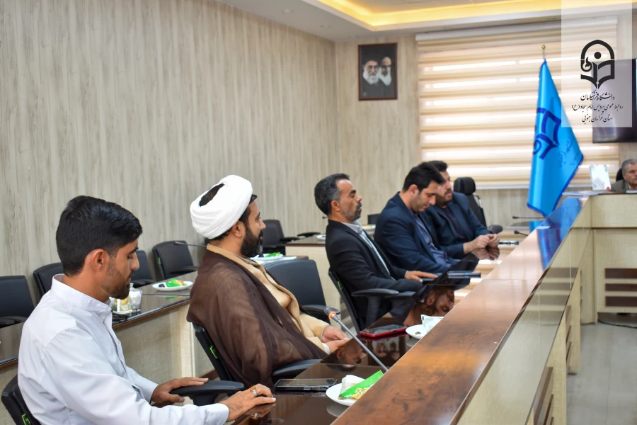  آیین رونمایی کتاب در هفته دفاع مقدس در پردیس امام سجاد (ع) خراسان جنوبی  6