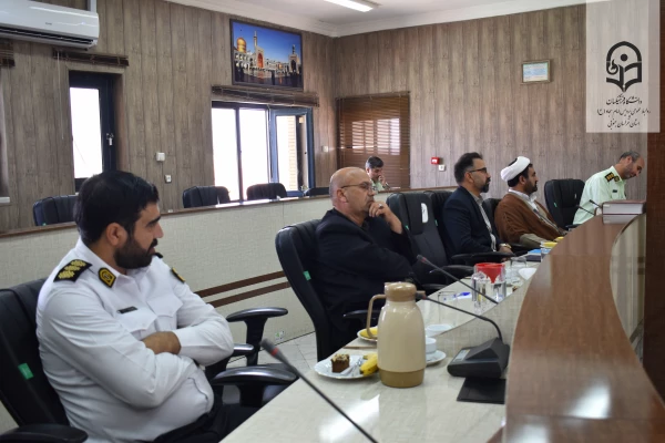 دیدار مسئولین دانشگاه فرهنگیان و علمی کاربردی استان با فرماندهان نیروی انتظامی استان  8