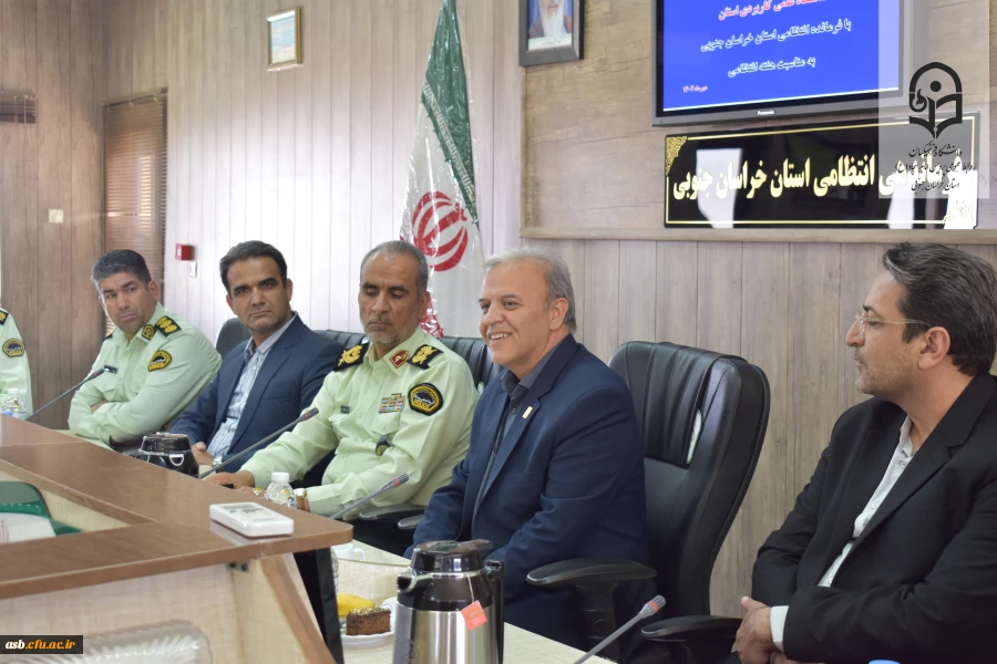 دیدار مسئولین دانشگاه فرهنگیان و علمی کاربردی استان با فرماندهان نیروی انتظامی استان  11