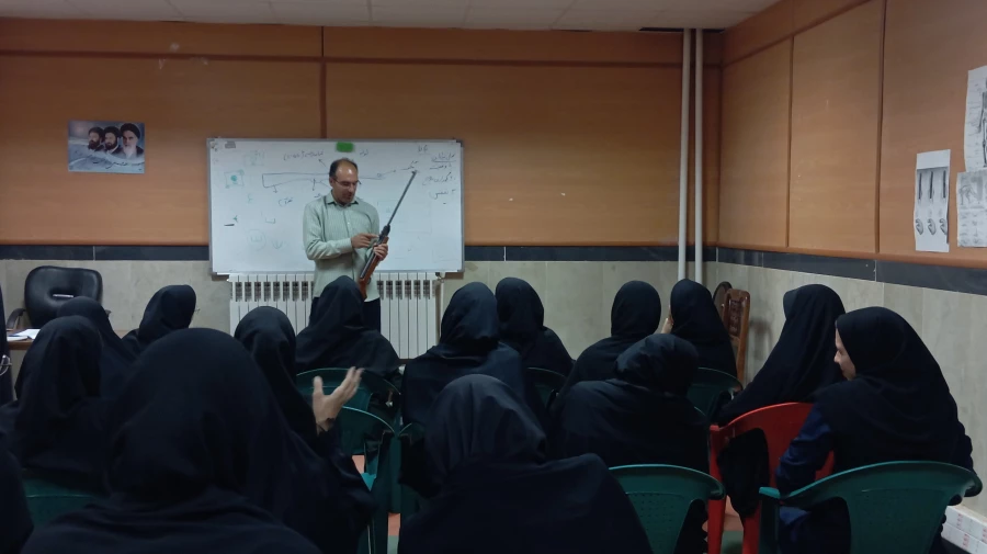 برگزاری کارگاه ها و نشست های فرهنگی و آموزشی در ماه مهر در پردیس امام سجاد (ع)  5