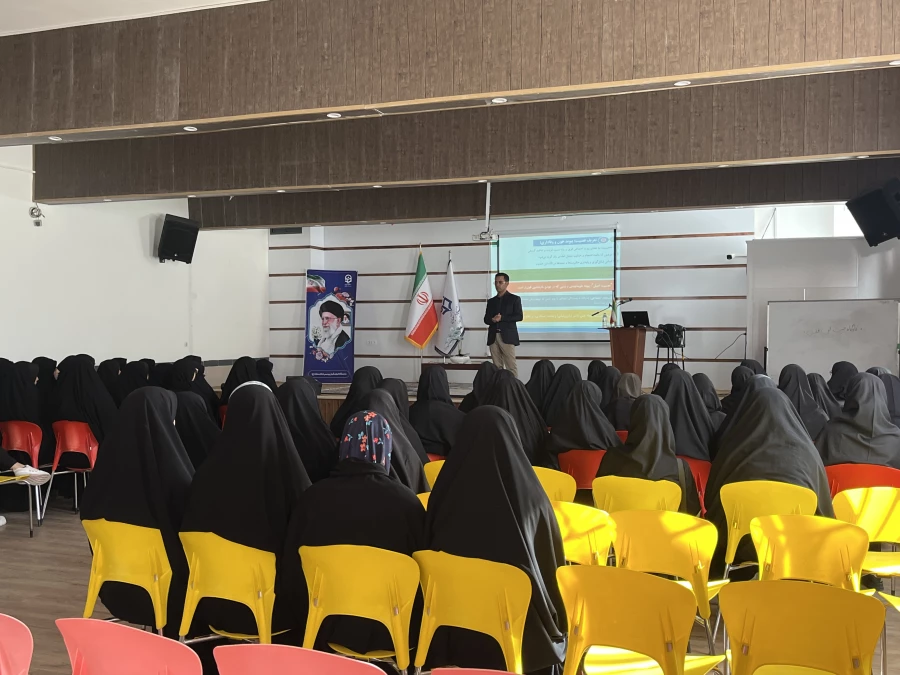 برگزاری کارگاه ها و نشست های فرهنگی و آموزشی در ماه مهر در پردیس امام سجاد (ع)  9