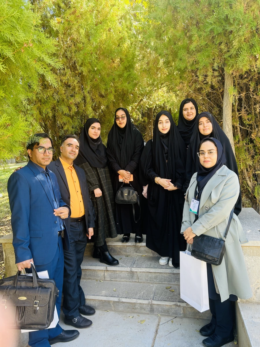 حضور انجمن علمی جغرافیا به همراه اساتید هیات علمی در همایش بین المللی لوت در دانشگاه بیرجند  3