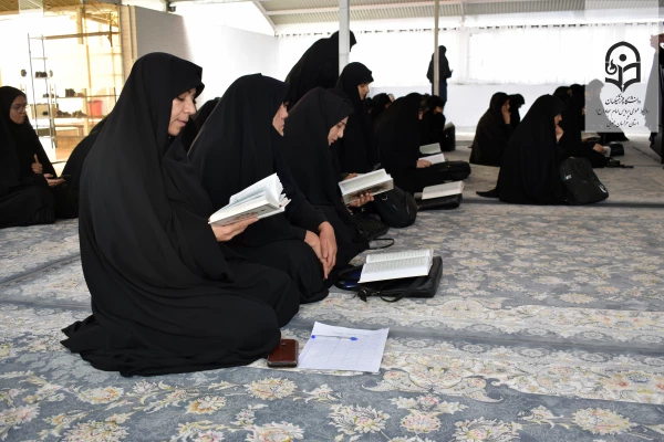 محفل انس با قرآن؛ نقطه ای کوچک در جهان، اما روشن با آیات خدا 12