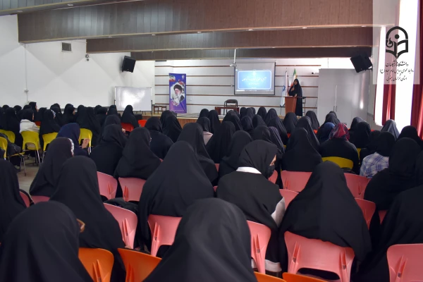 برگزاری نشست توجیهی آشنایی با حقوق و تکالیف دانشجومعلمان در پردیس امام سجاد(ع) 2