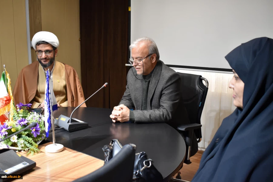 برگزاری مراسم تقدیر از کارکنان دانشگاه فرهنگیان استان 2